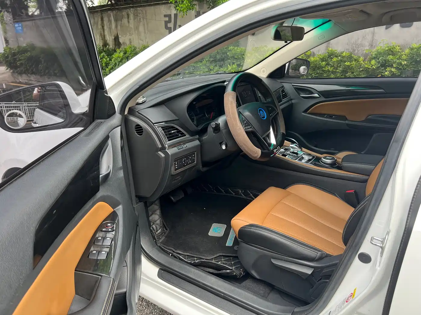 BYD Qin New Energy 2019 2018 1.5T Smart Premium