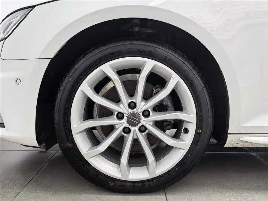 Audi A4L 2019 40 TFSI Fashion (China VI) фото 17