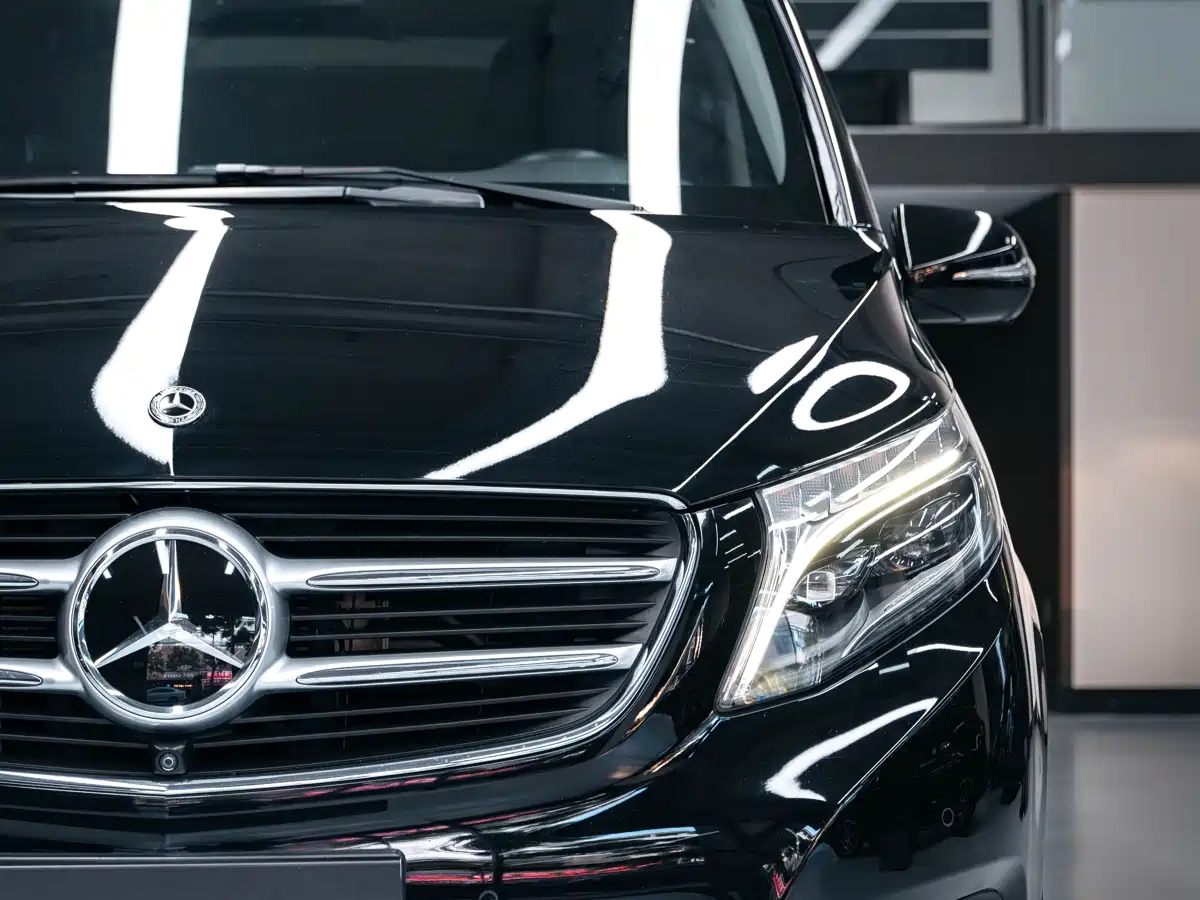 Mercedes-Benz V-Class 2017 Model V 260 L Premium Extended Edition фото 5