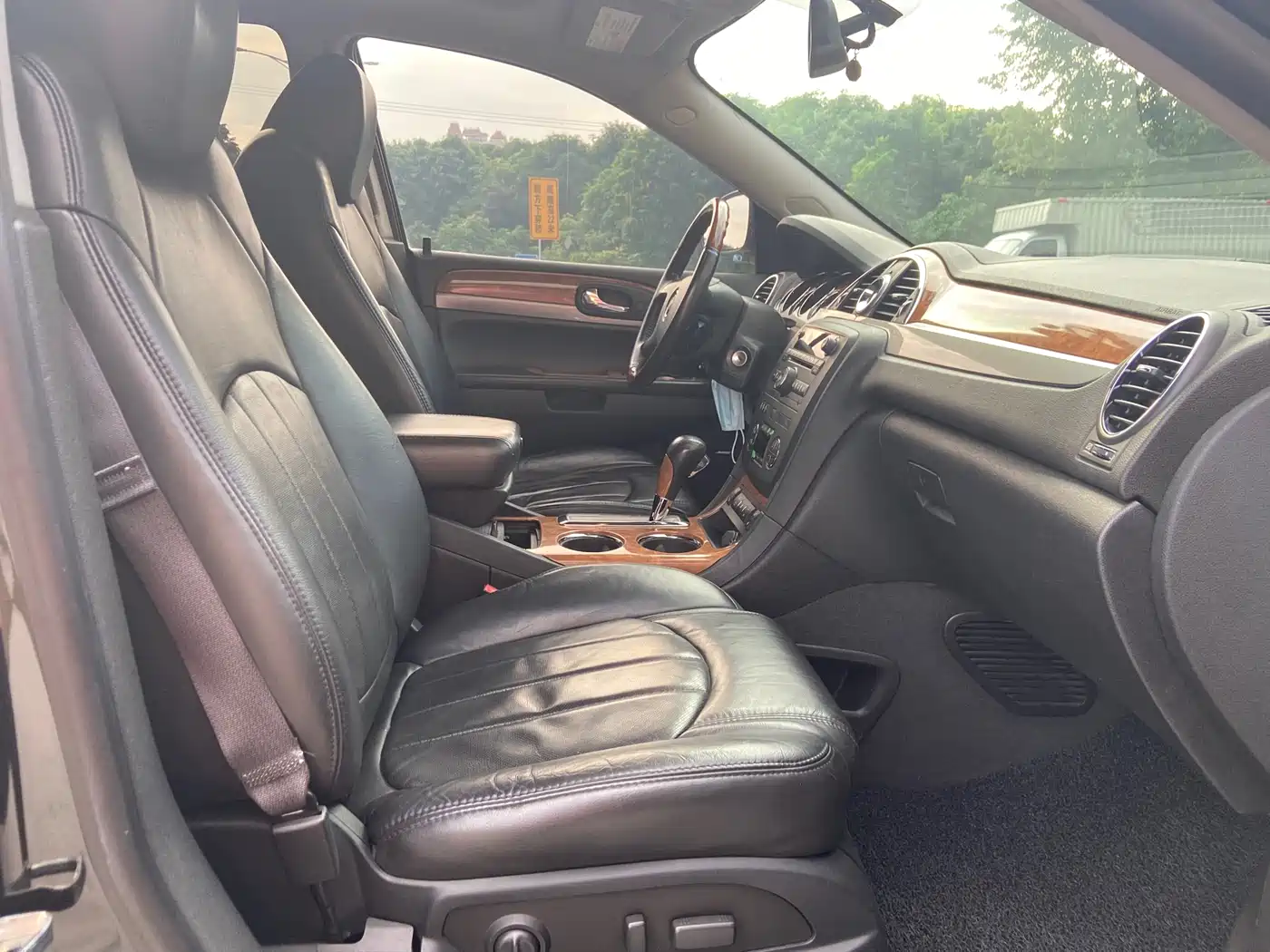 Buick Enclave 2010 3.6L Flagship Edition фото 37