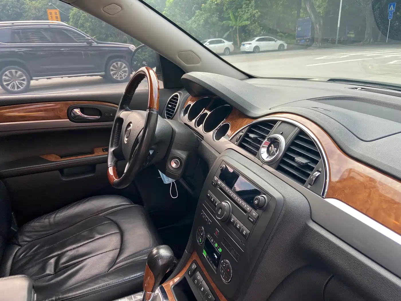 Buick Enclave 2010 3.6L Flagship Edition фото 40