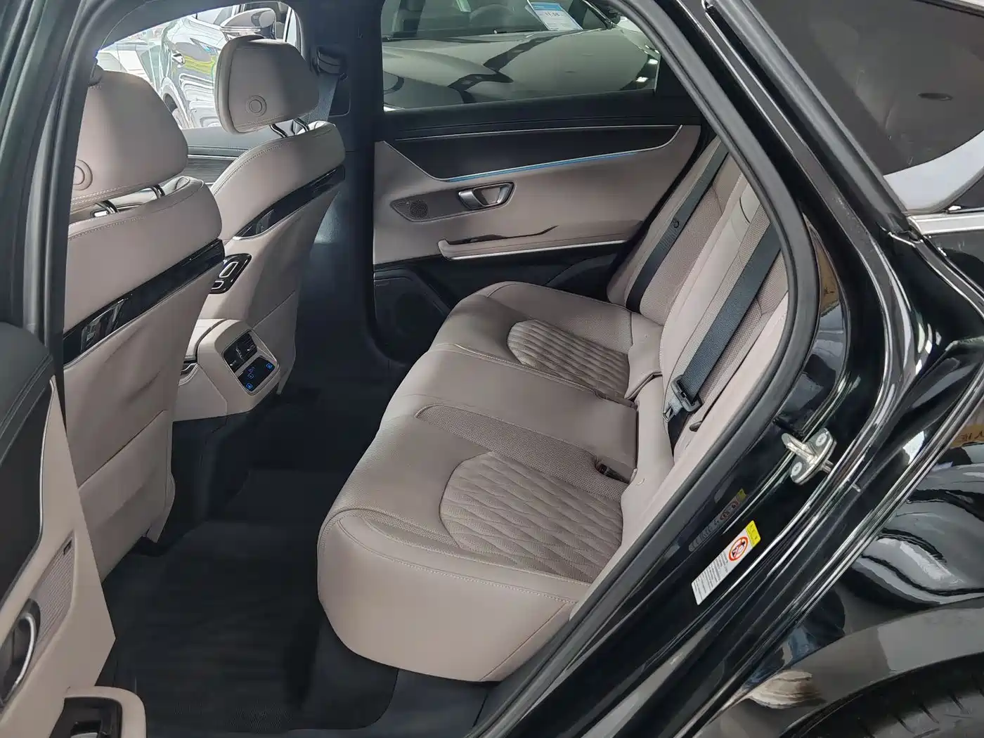 BYD Han 2025 DM-i Smart Driving Edition 125KM LiDAR Flagship фото 5
