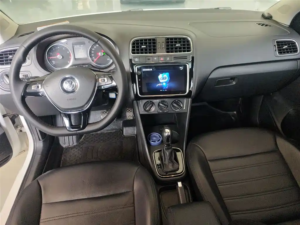 Volkswagen Polo 2018 1.5L Auto Comfort фото 10