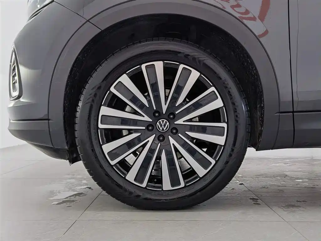 Volkswagen Talagon 2024 330TSI Luxury Cruise Shared Edition фото 17