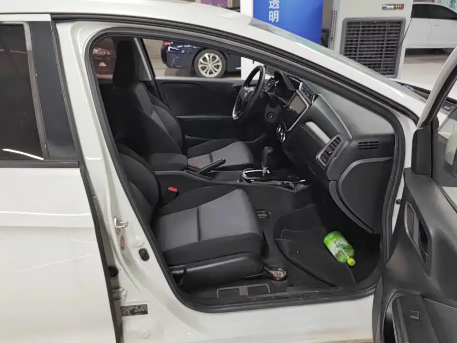 Honda Gienia 2018 2017 1.5L CVT Comfort Edition