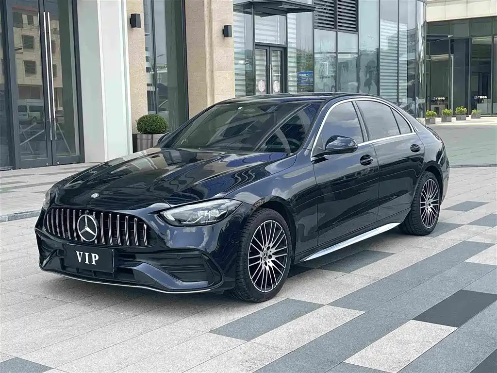 Фото 1 - Mercedes-Benz C-Class