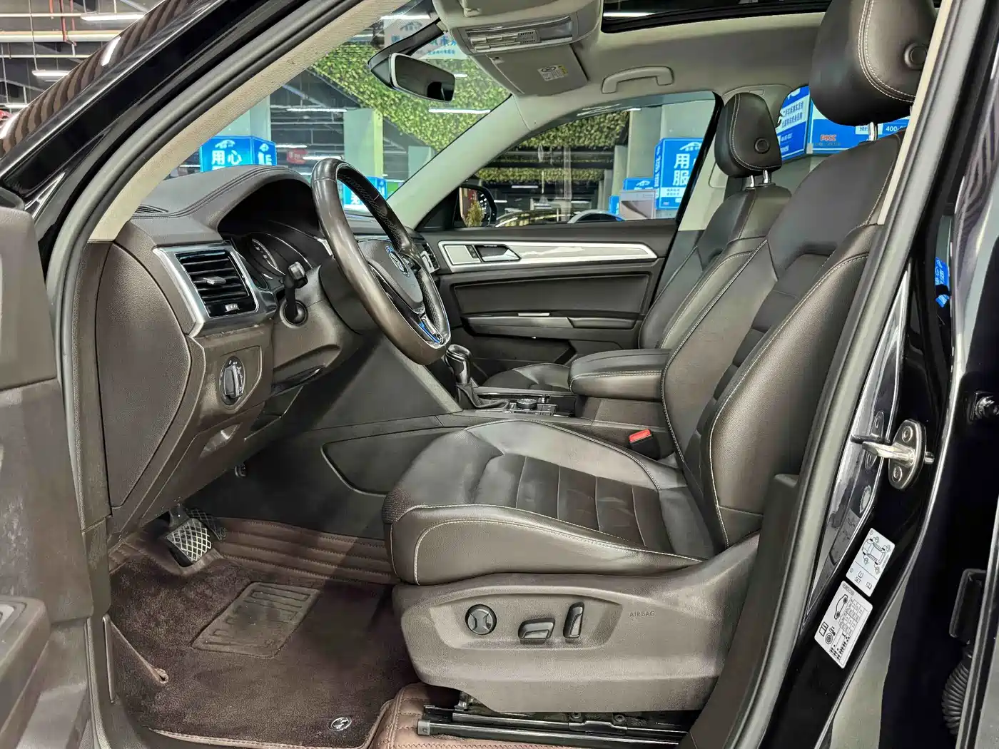 Photo 6 - Volkswagen Teramont