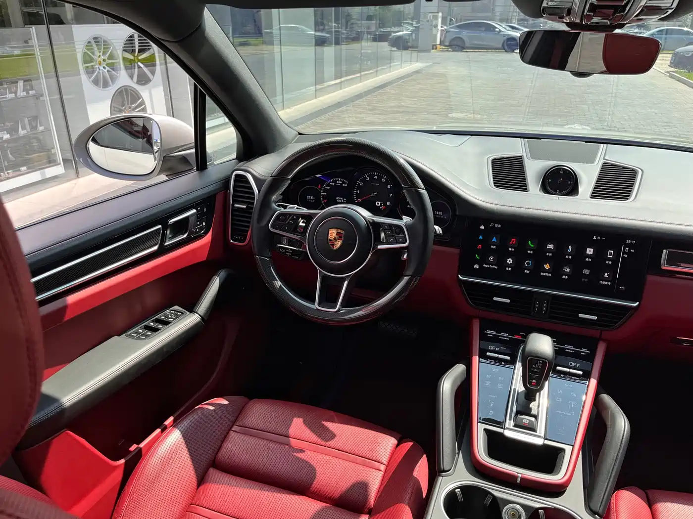 Фото 11 - Porsche Cayenne