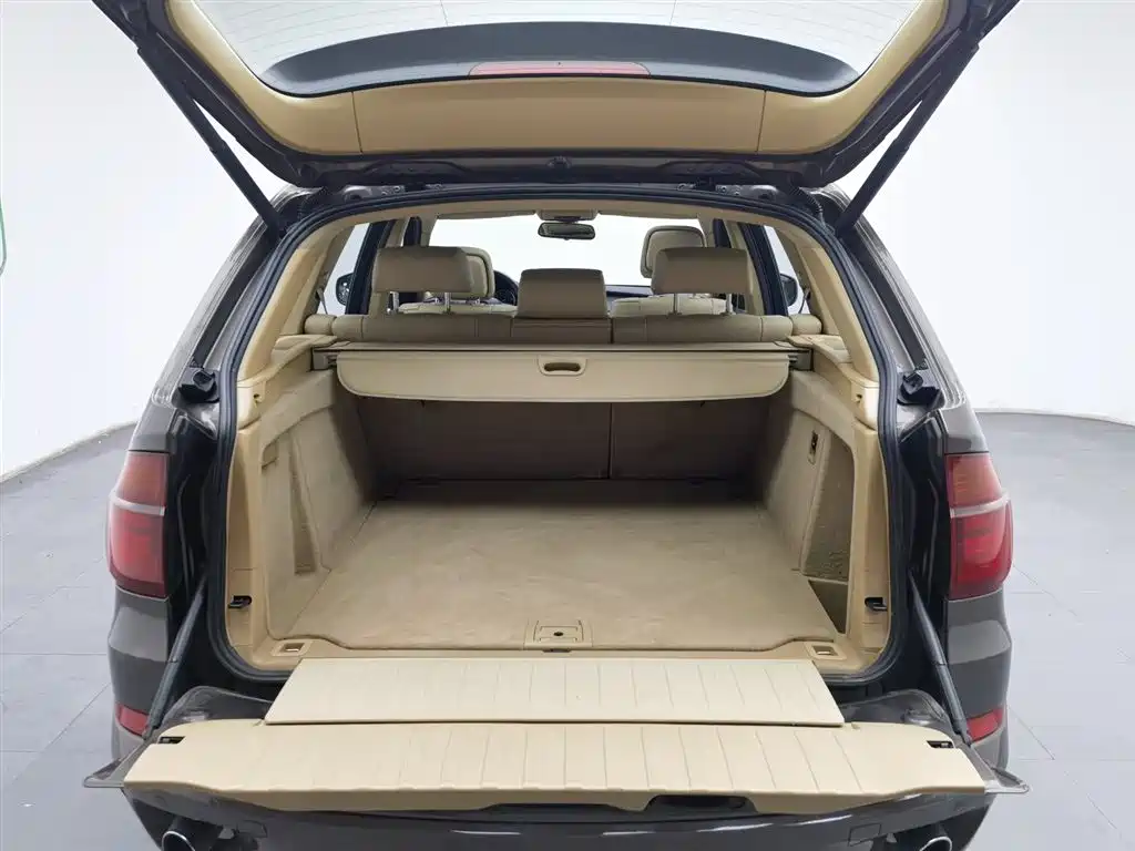 BMW X5 (Import) 2013 xDrive35i Leading фото 16
