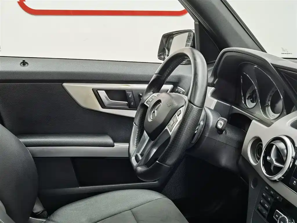Mercedes-Benz GLK-Class 2015 GLK 260 4MATIC Dynamic Ultimate Edition фото 22