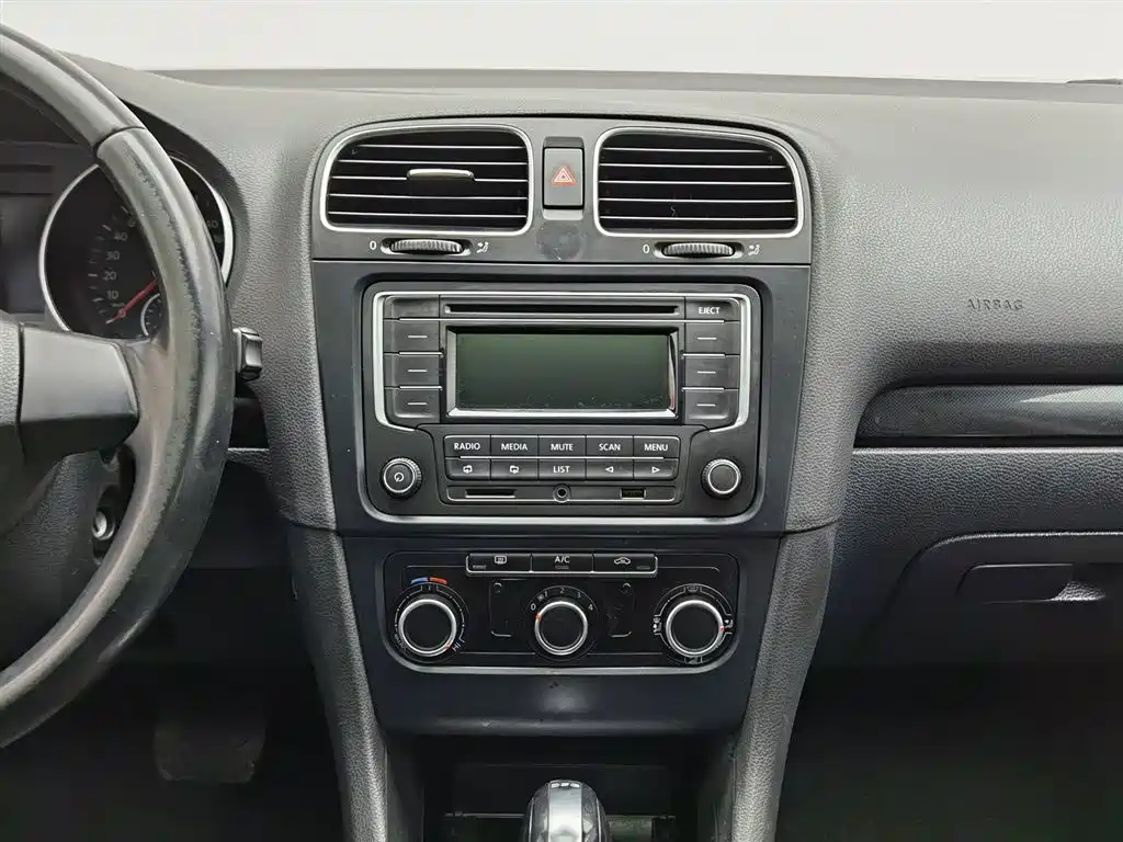 Volkswagen Golf 2012 1.4TSI Automatic Comfort фото 12
