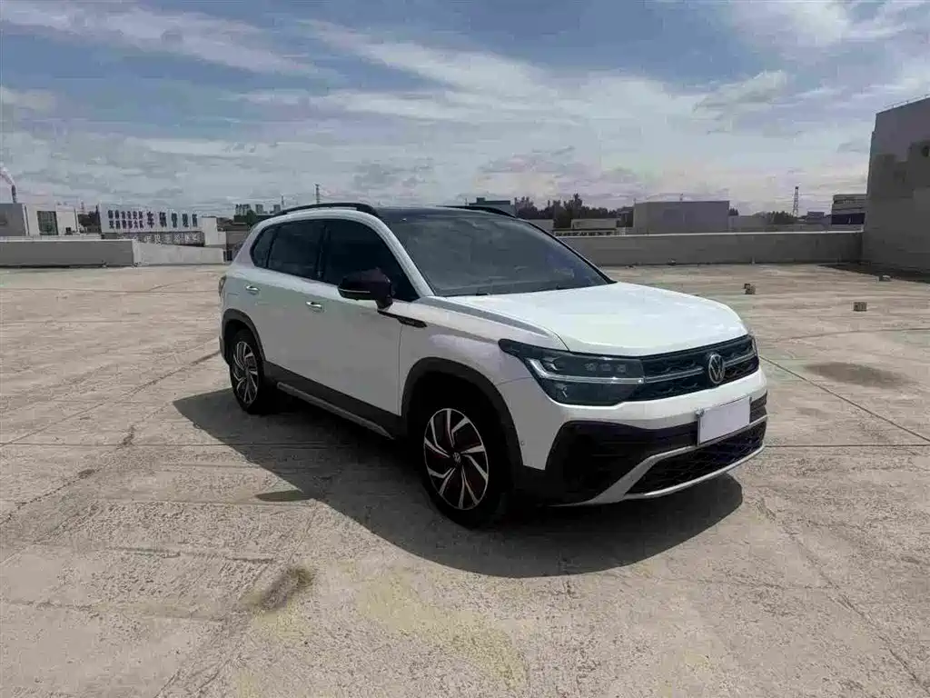 Volkswagen Tharu 2024 300TSI 2WD Moon Premium Edition фото 3