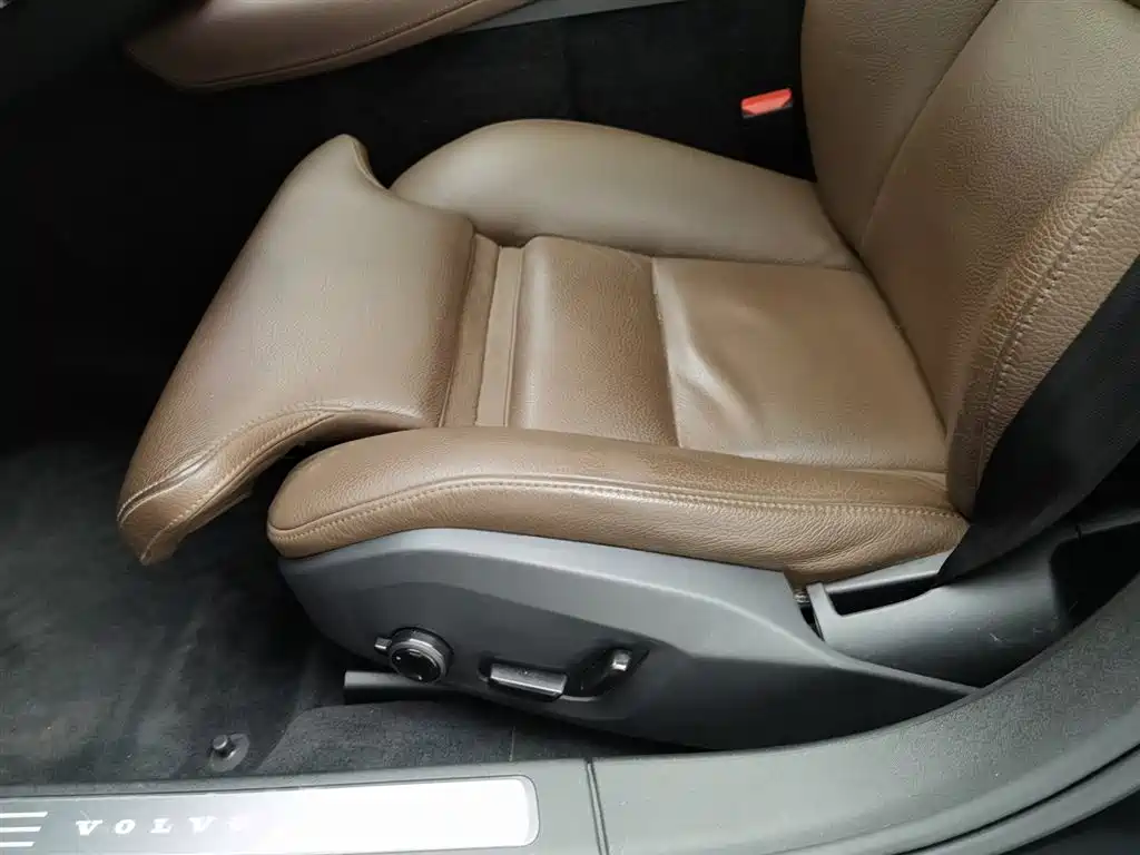 Volvo S90 2021 Model B5 Inscription Luxury Edition фото 20