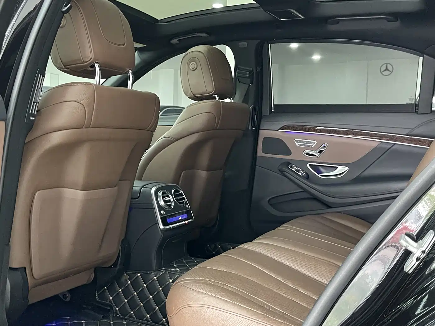 Mercedes-Benz S-Class 2017 S 320 L Business Upgrade Edition фото 22