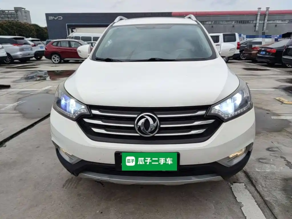 Dongfeng Aeolus Dongfeng Fengshen AX7 2015 2015 2.0L Automatic Smart Ease