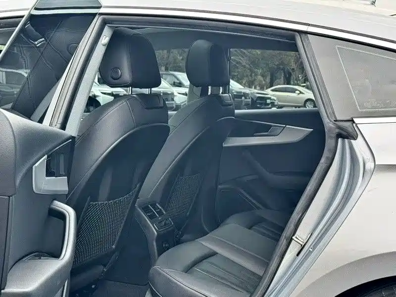 Audi A5 (Import) 2019 Sportback 45 TFSI Fashion фото 6