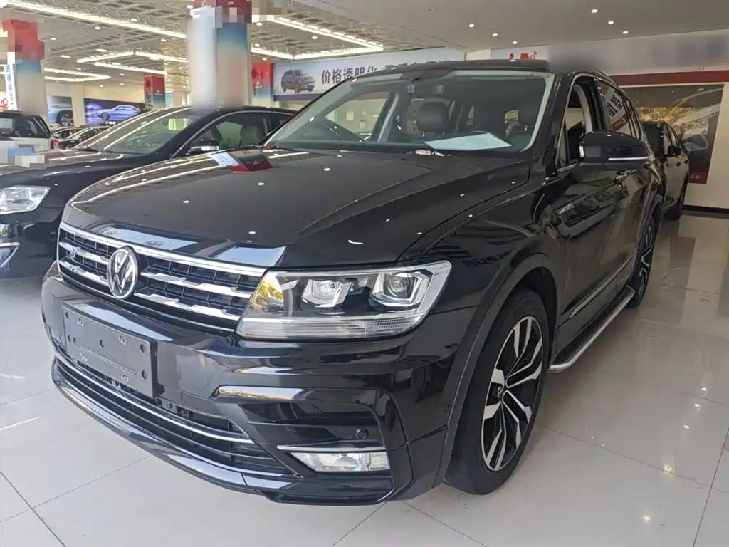 Volkswagen Tiguan L 2021 330TSI Automatic 2WD R-Line Premium фото 2