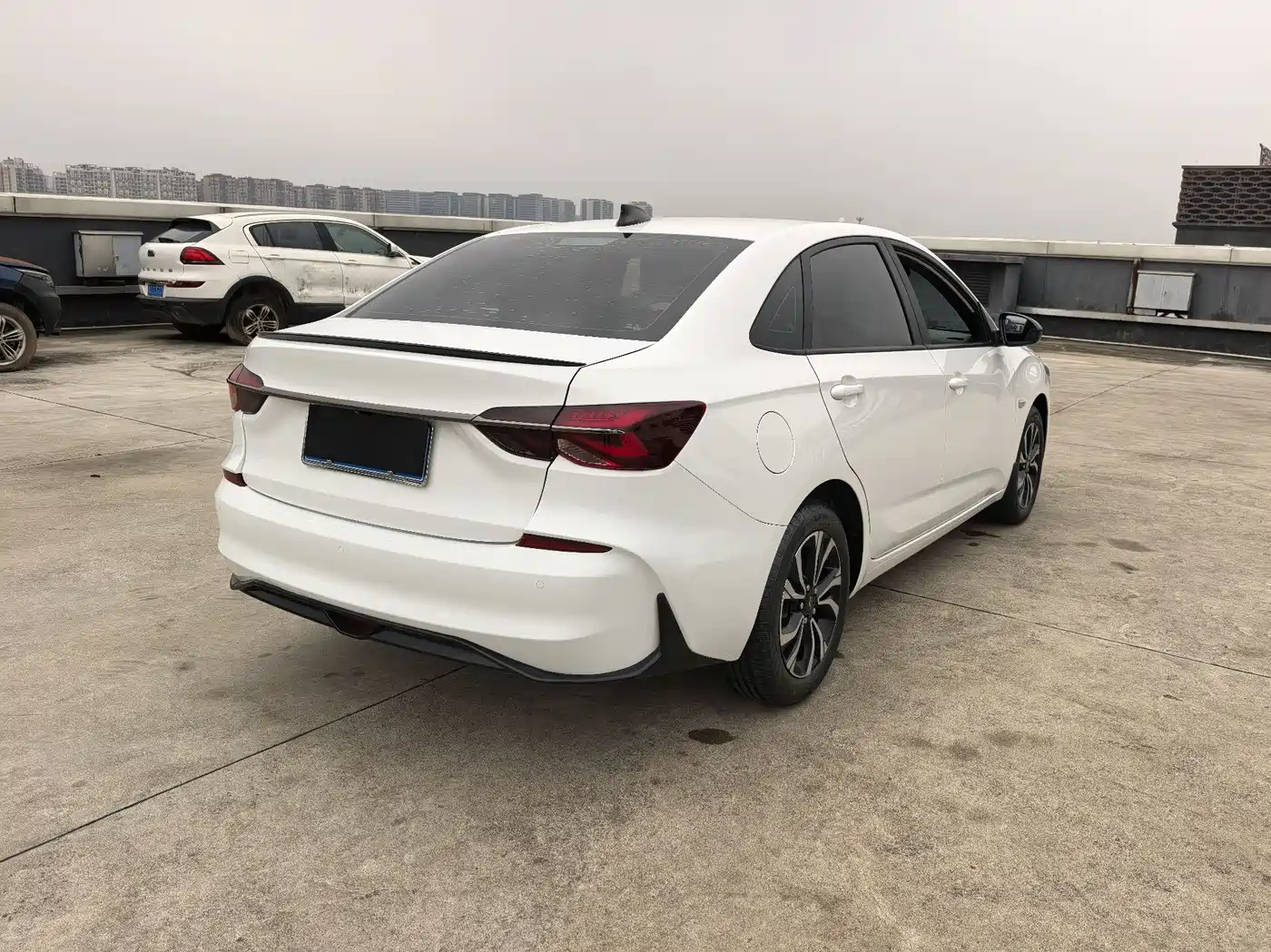 Chevrolet Monza 2019 RS 330T Auto Smooth Edition China VI фото 14