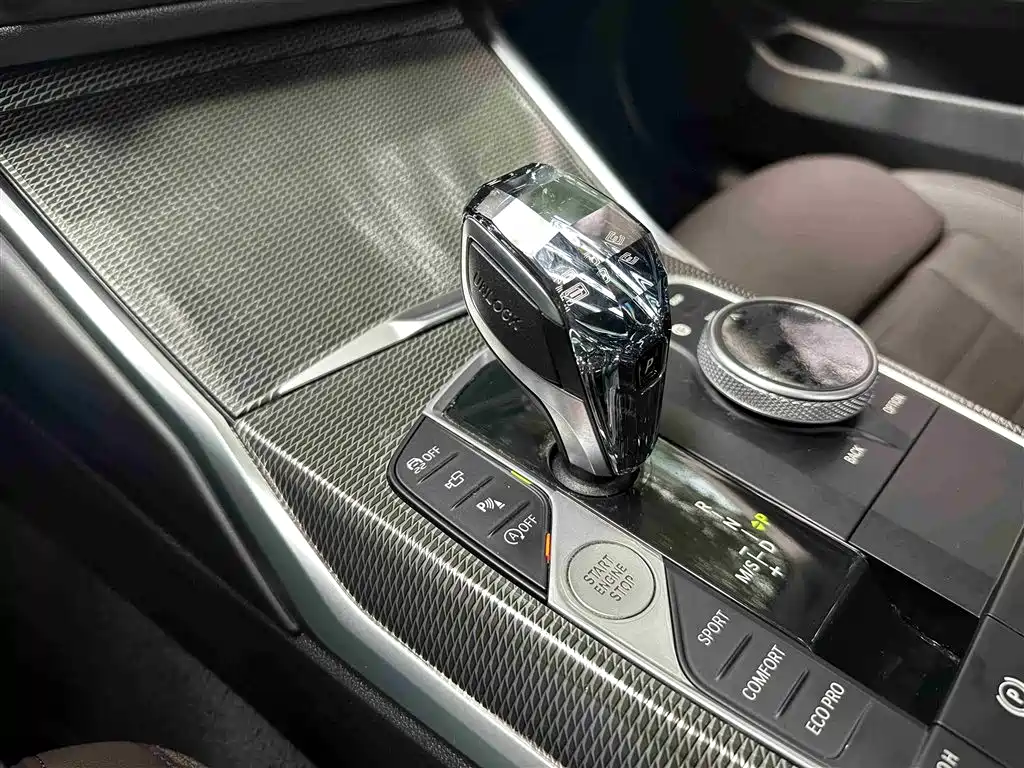 BMW 3 Series 2021 325Li M Sport Night Edition фото 14