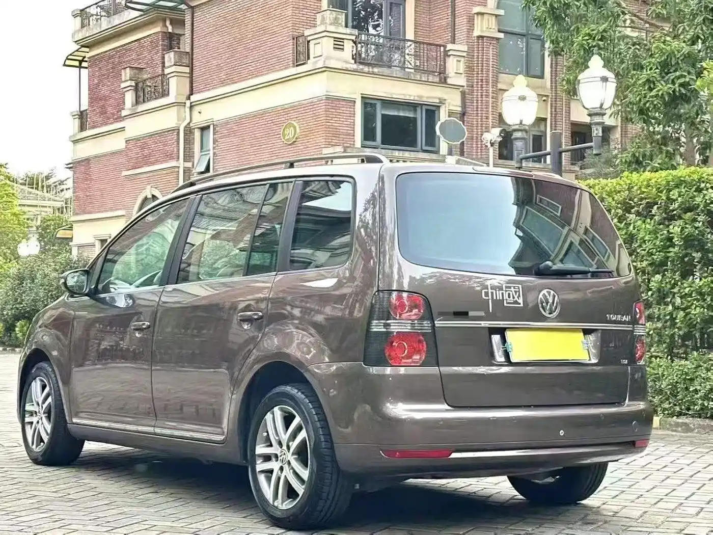 Volkswagen Touran 2011 2011 1.4T DSG Smart Elegance 5-seater