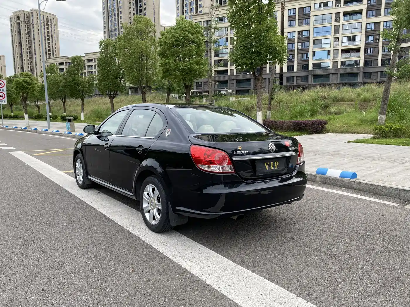 Volkswagen Lavida 2008 Model 1.6L Manual Pinyou Edition фото 4