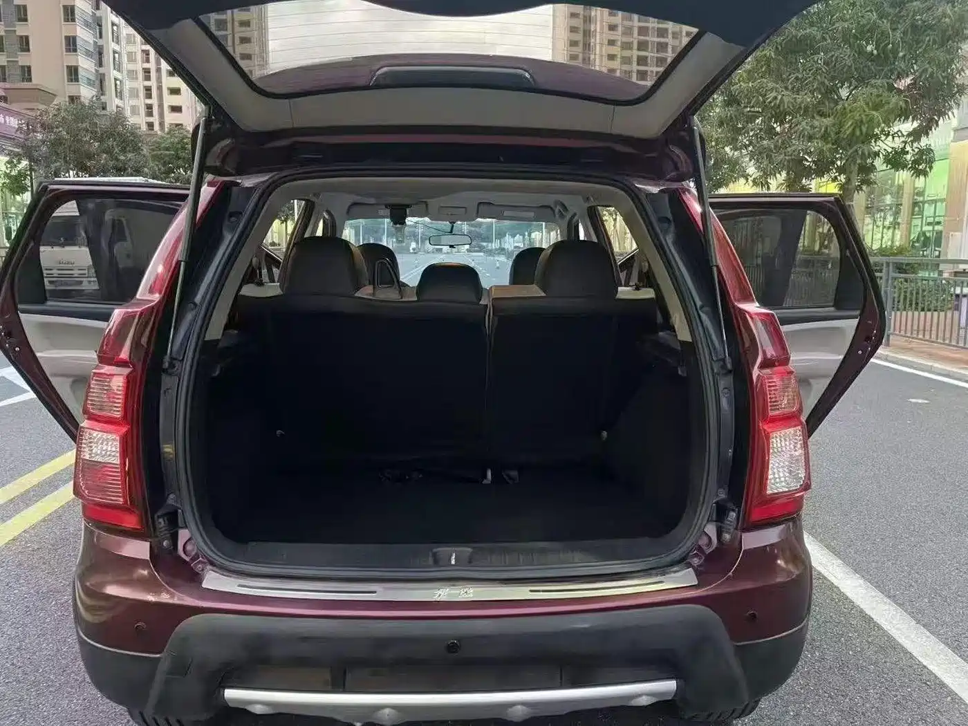 Dongfeng Fengxing Joyear XV 2016 2016 1.6L CVT Comfort
