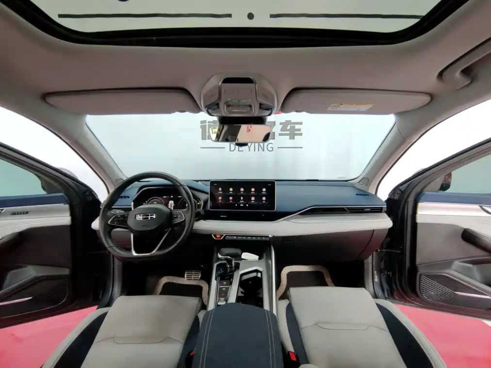 Фото 9 - Geely Preface