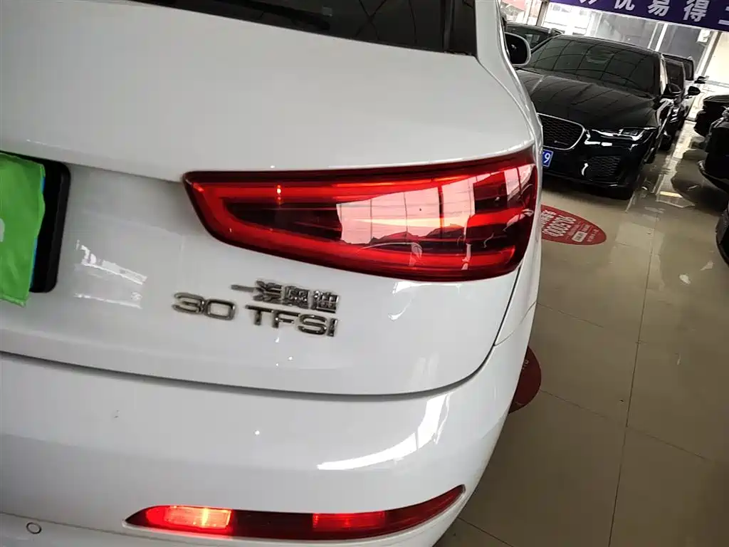 Audi Q3 2016 30 TFSI Heritage Edition Comfort фото 24