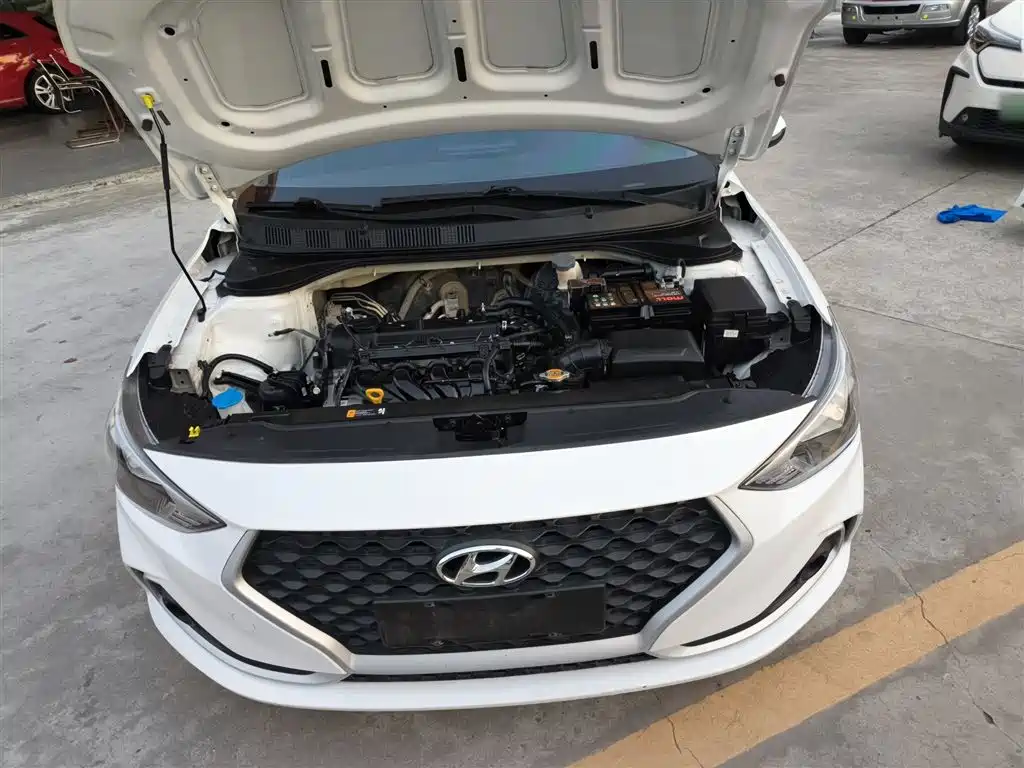 Hyundai Elantra 2018 1.6L Auto Joy GL (China V) фото 16