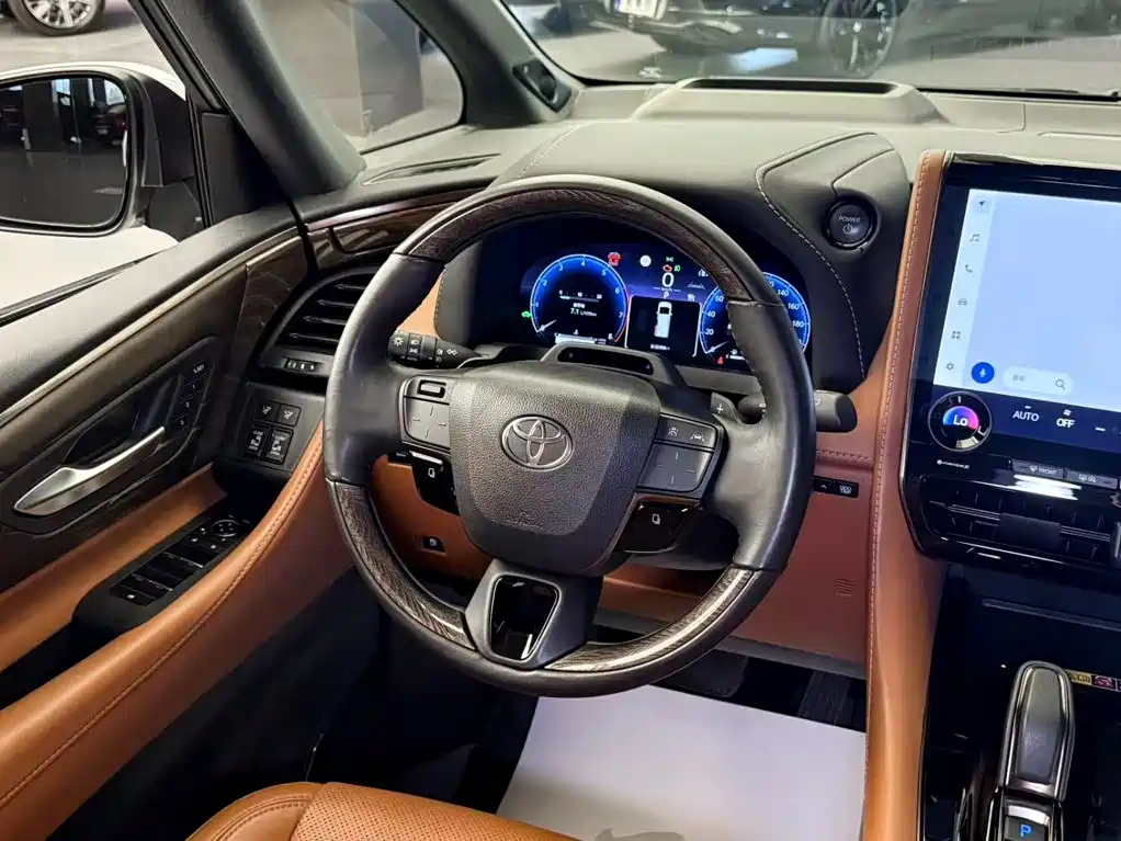 TOYOTA ELFA