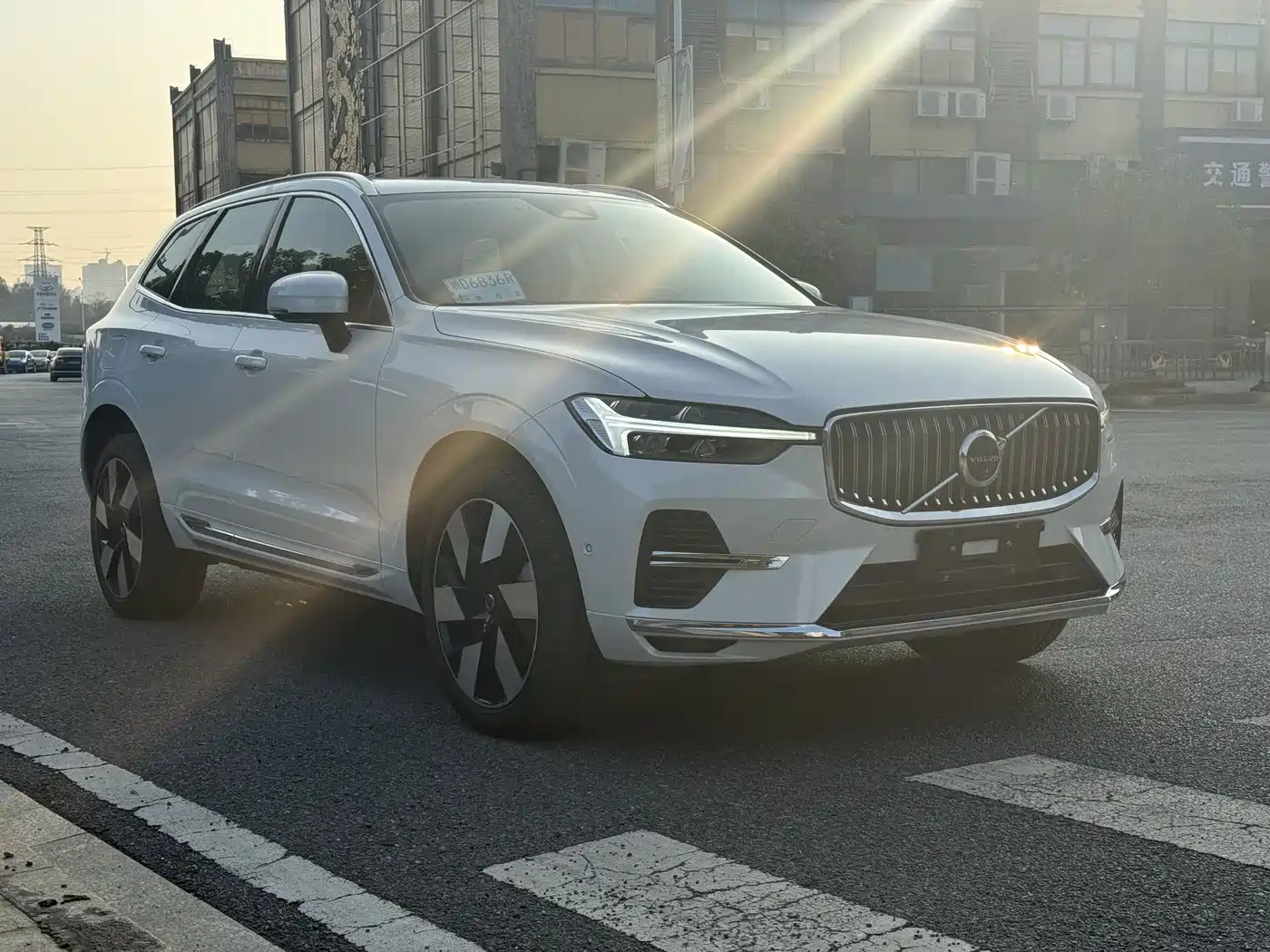 VOLVO XC60 PLUG IN HYBRID