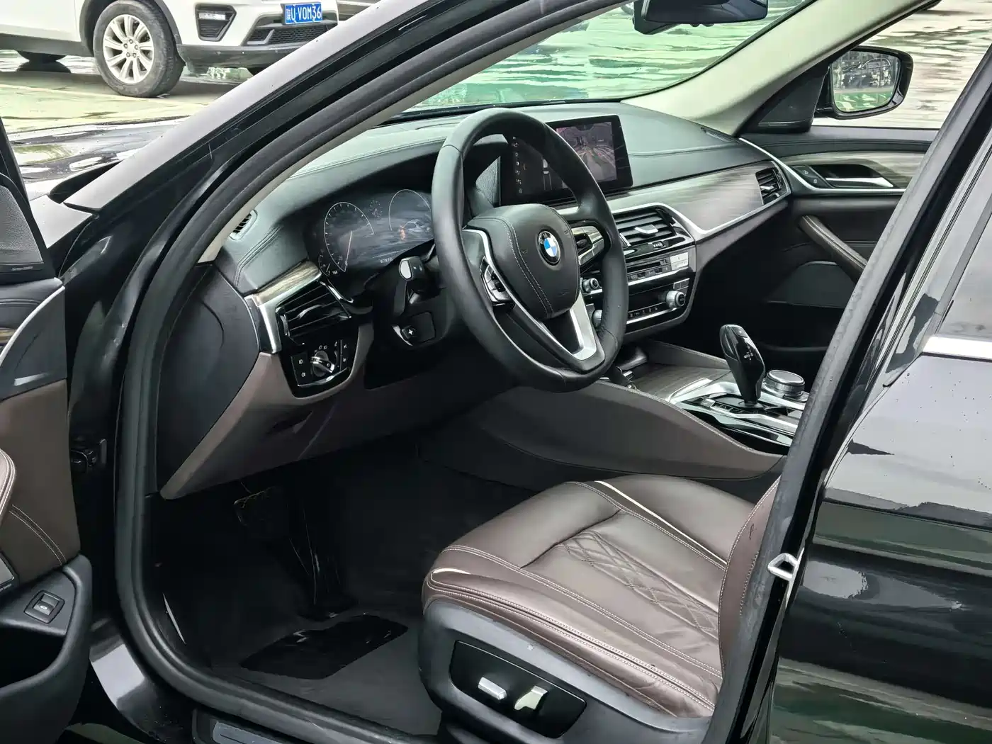 BMW 5 Series 2019 530Li Leading Luxury Package фото 5