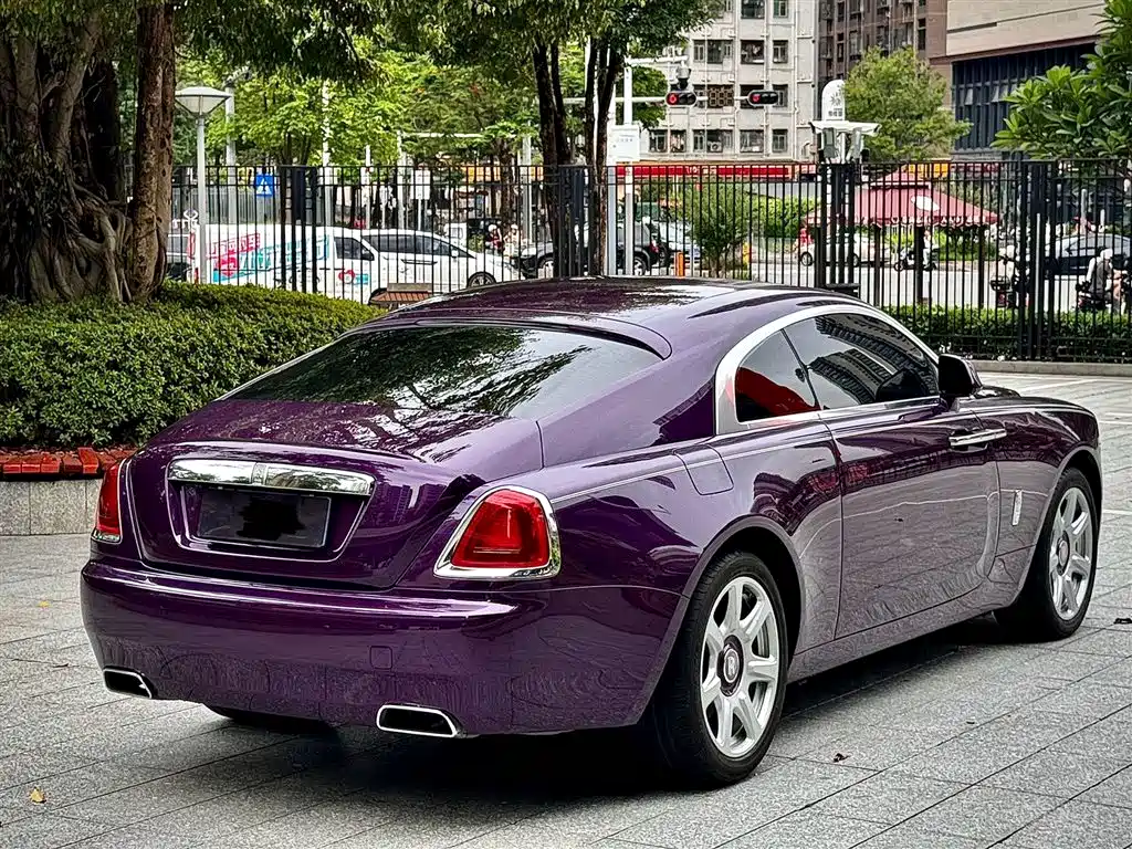 ROLLS-ROYCE PHANTOM