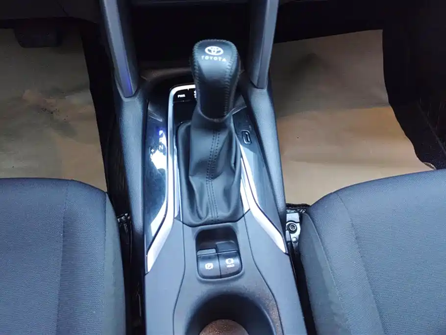 Toyota Corolla Cross 2023 2.0L Pioneer Edition фото 16