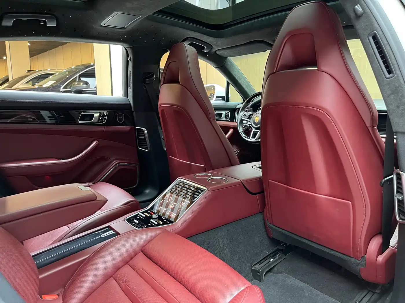 Porsche Panamera 2017 Panamera Executive Long Wheelbase 3.0T фото 9