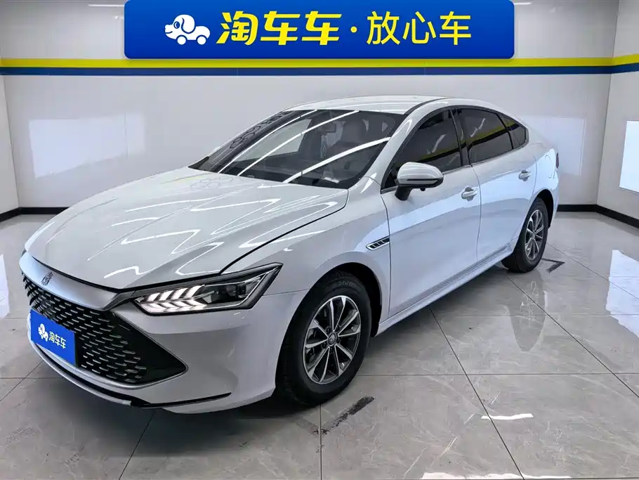 BYD Qin PLUS 2024 Glory Edition DM-i 55KM Leading