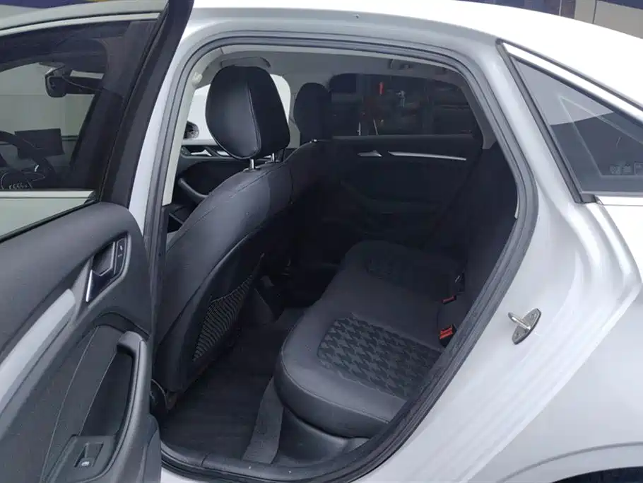Audi A3 2016 Limousine 35 TFSI Progressive фото 11