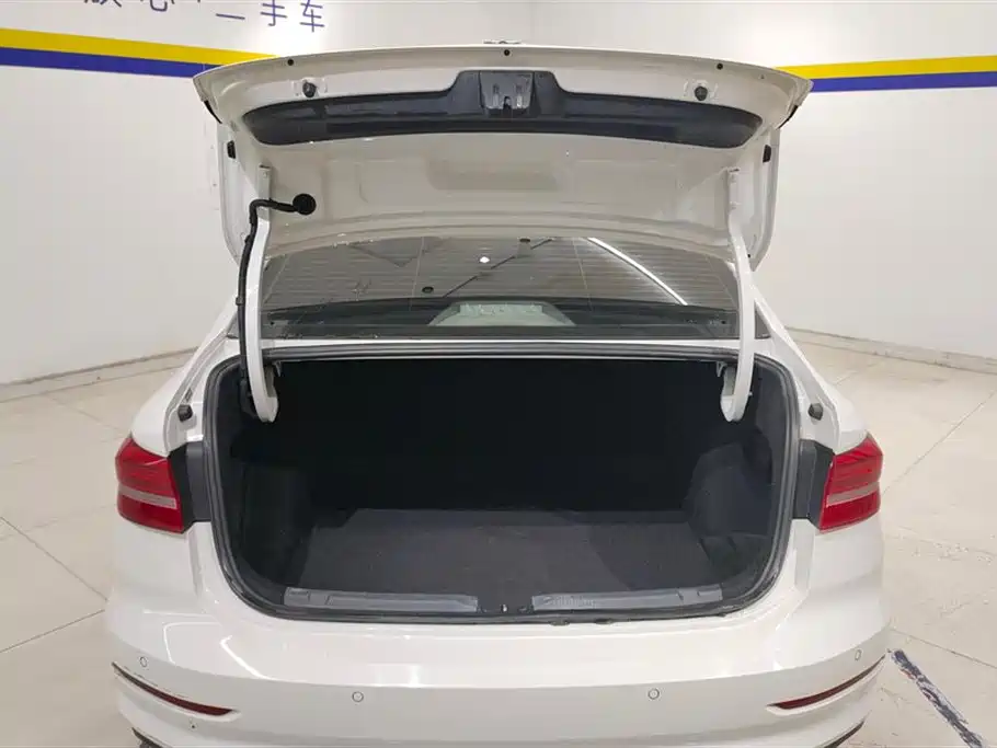 Volkswagen Lavida 2019 1.5L Automatic Trend Edition China VI фото 4