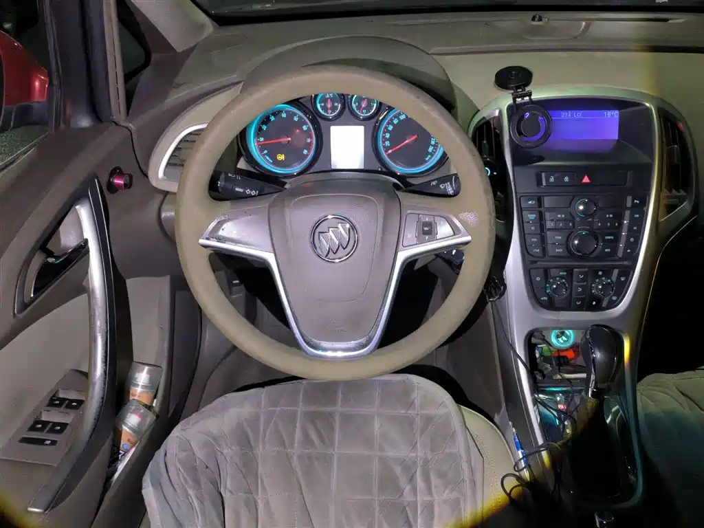 Buick Excelle 2013 GT 1.6L Automatic Fashion Edition фото 3