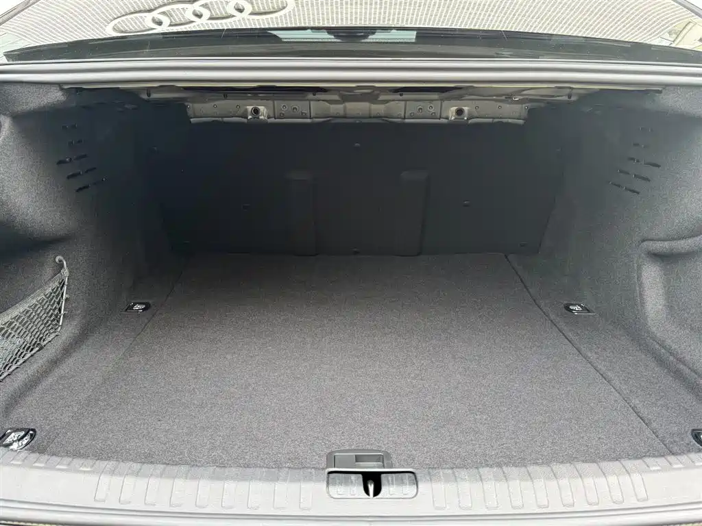 Audi A6L 2025 Model Year Facelift 40 TFSI Luxury Sport фото 15