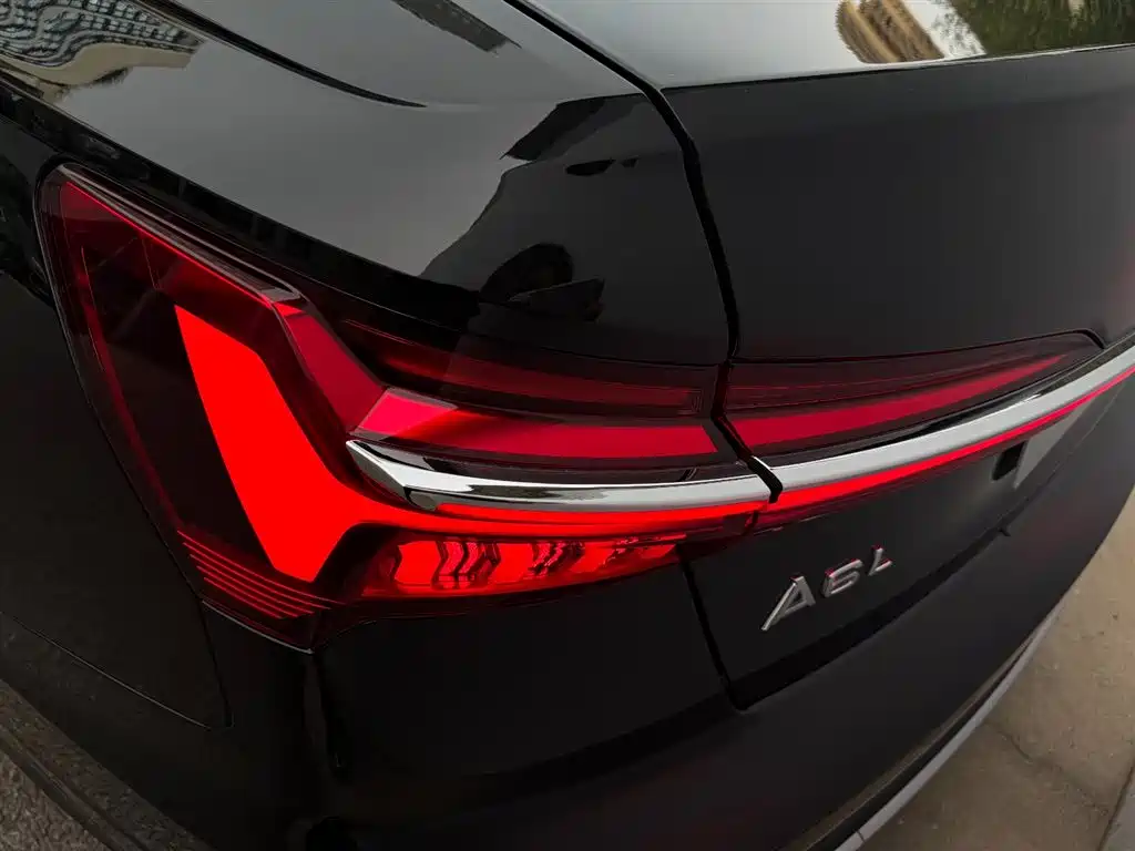 Audi A6L 2025 Model Year Facelift 40 TFSI Luxury Sport фото 3