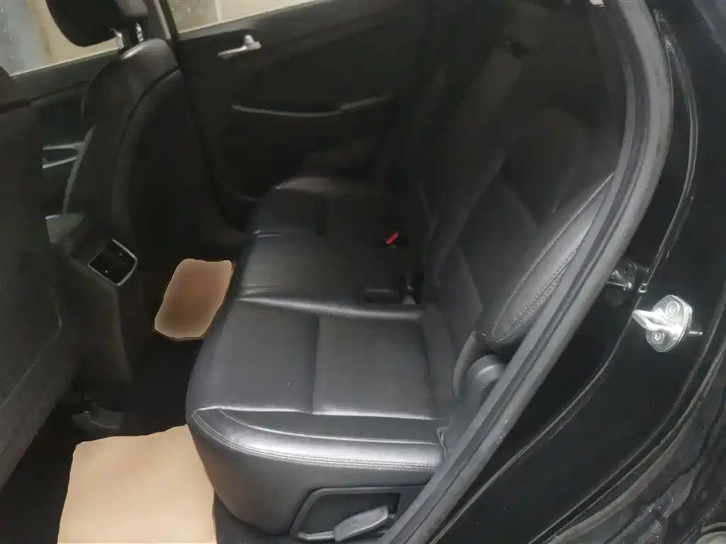 Hyundai Tucson 2018 1.6T DCT 2WD 15th Anniversary Special Edition фото 17