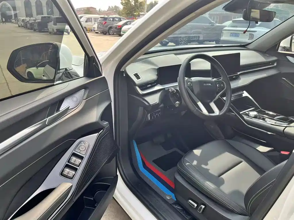 Photo 14 - Haval H6