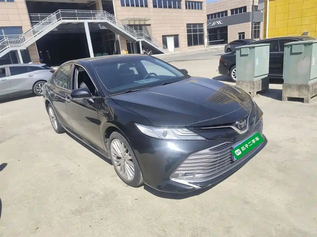 Toyota Camry 2018 2.5G Luxury Edition фото 22