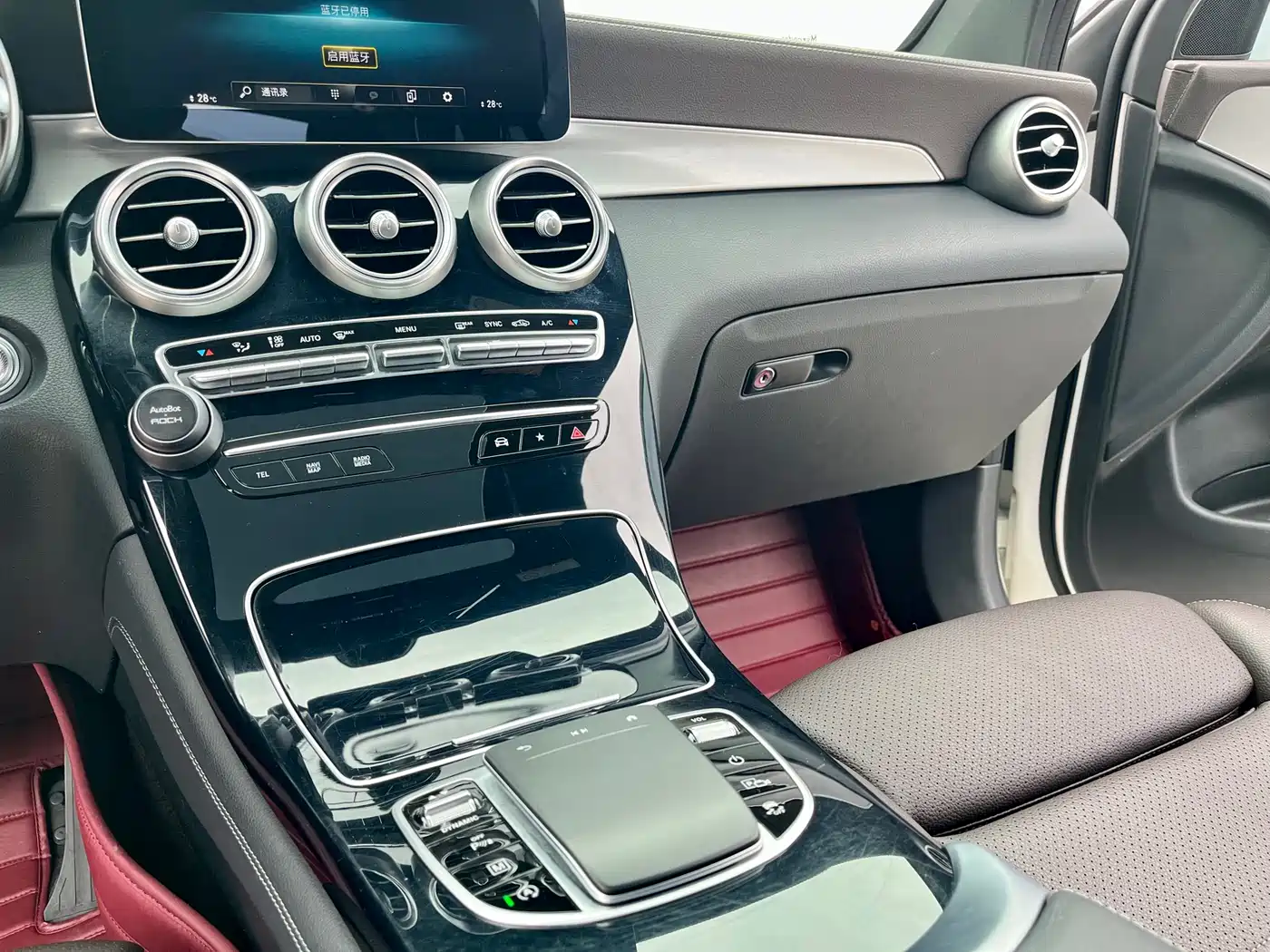 Mercedes-Benz GLC 2020 Facelift GLC 260 L 4MATIC Dynamic фото 14