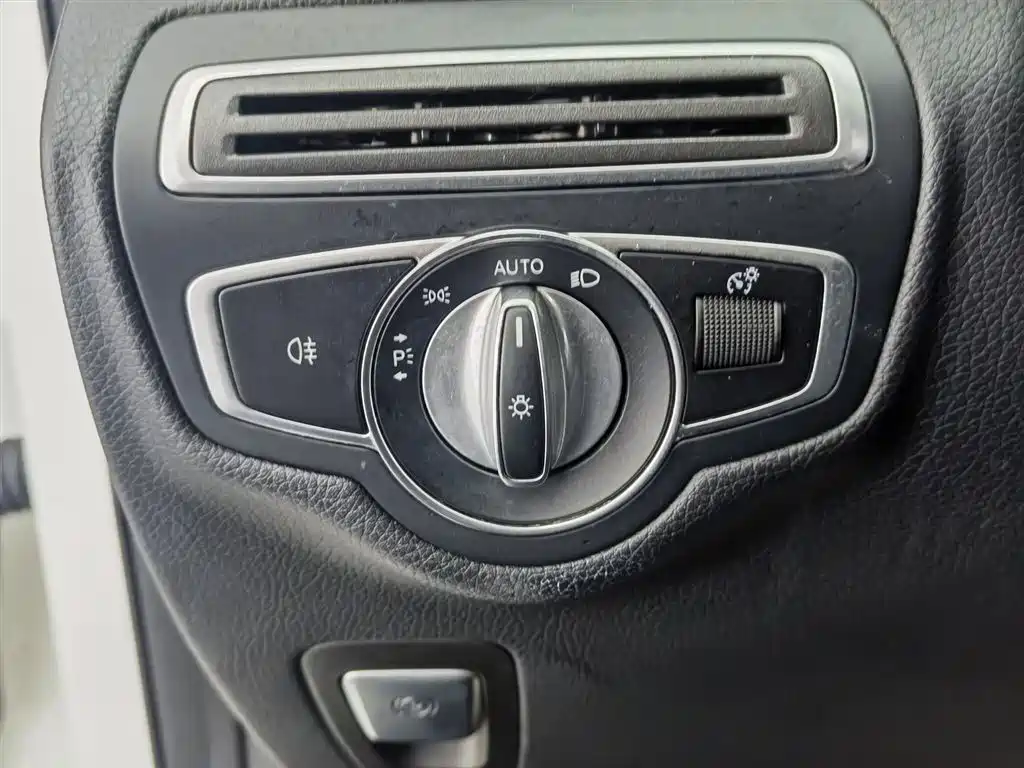 Mercedes-Benz GLC 2021 GLC 260 L 4MATIC Luxury фото 21