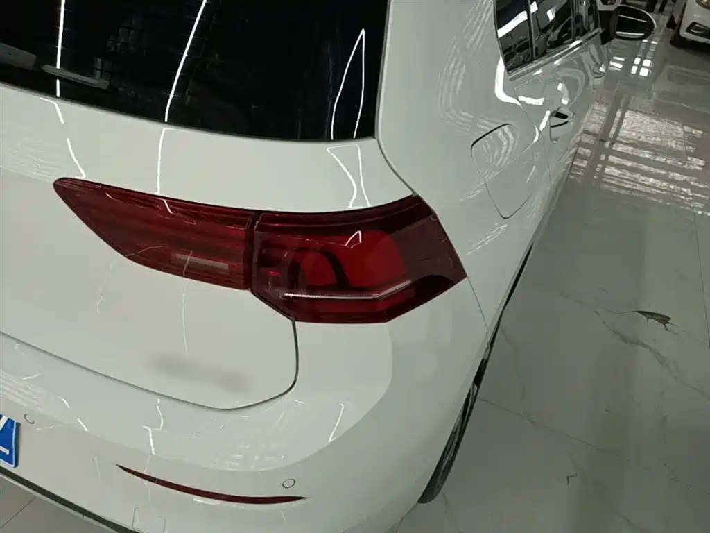 Volkswagen Golf 2025 300TSI Pro фото 8
