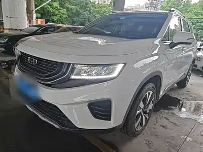 Geely Okavango
