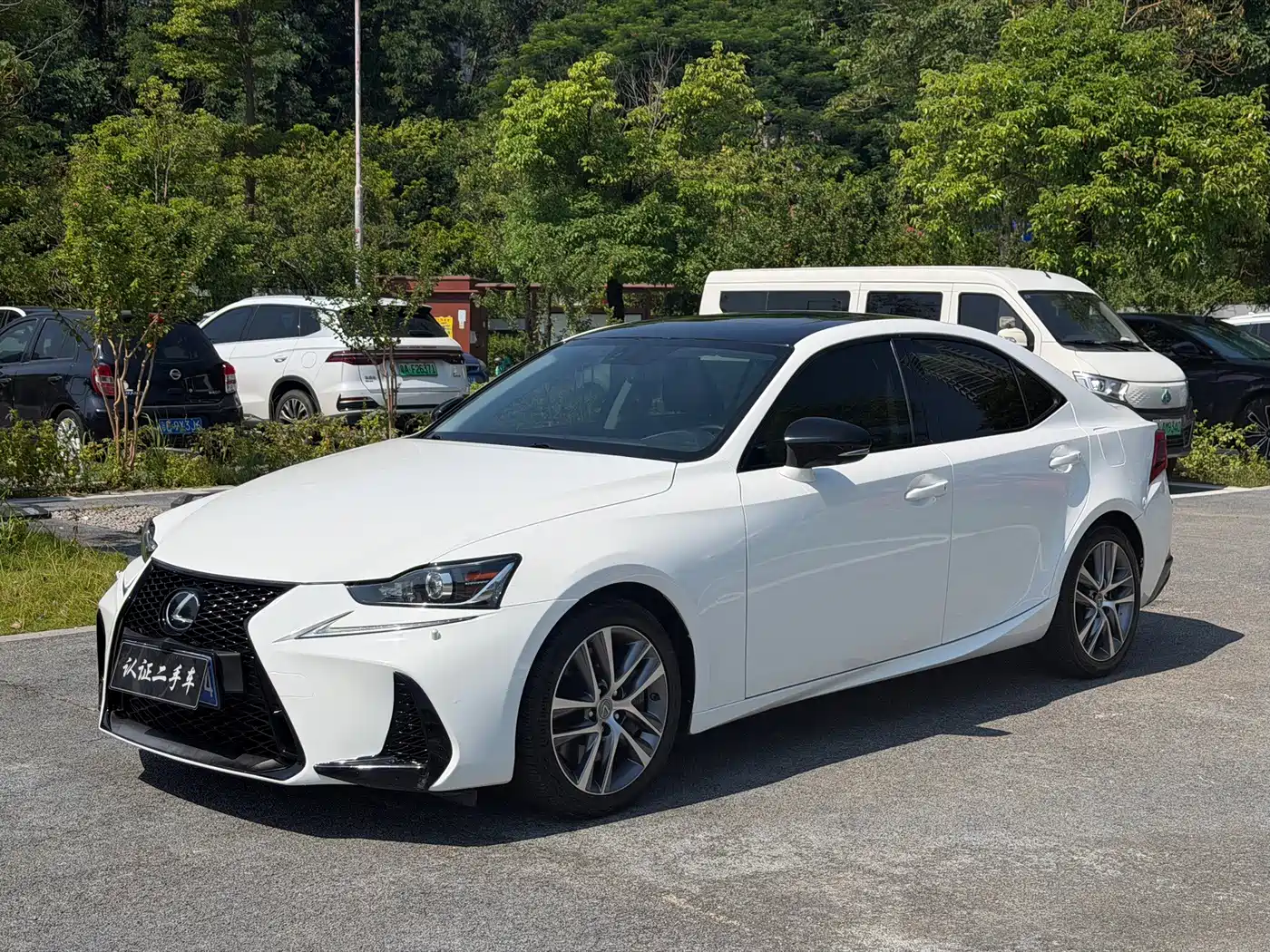 Lexus IS 2018 2017 300 Fashion Edition