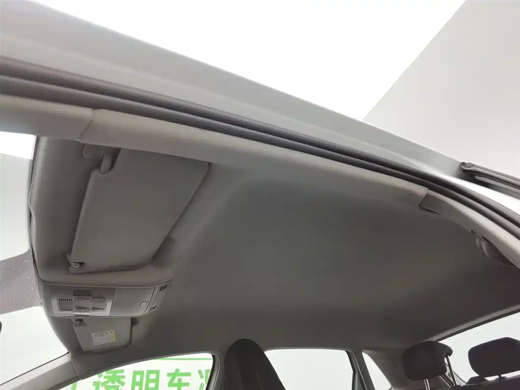Volkswagen Polo 2023 Facelift Plus 1.5L Auto Joyful Living Edition фото 14